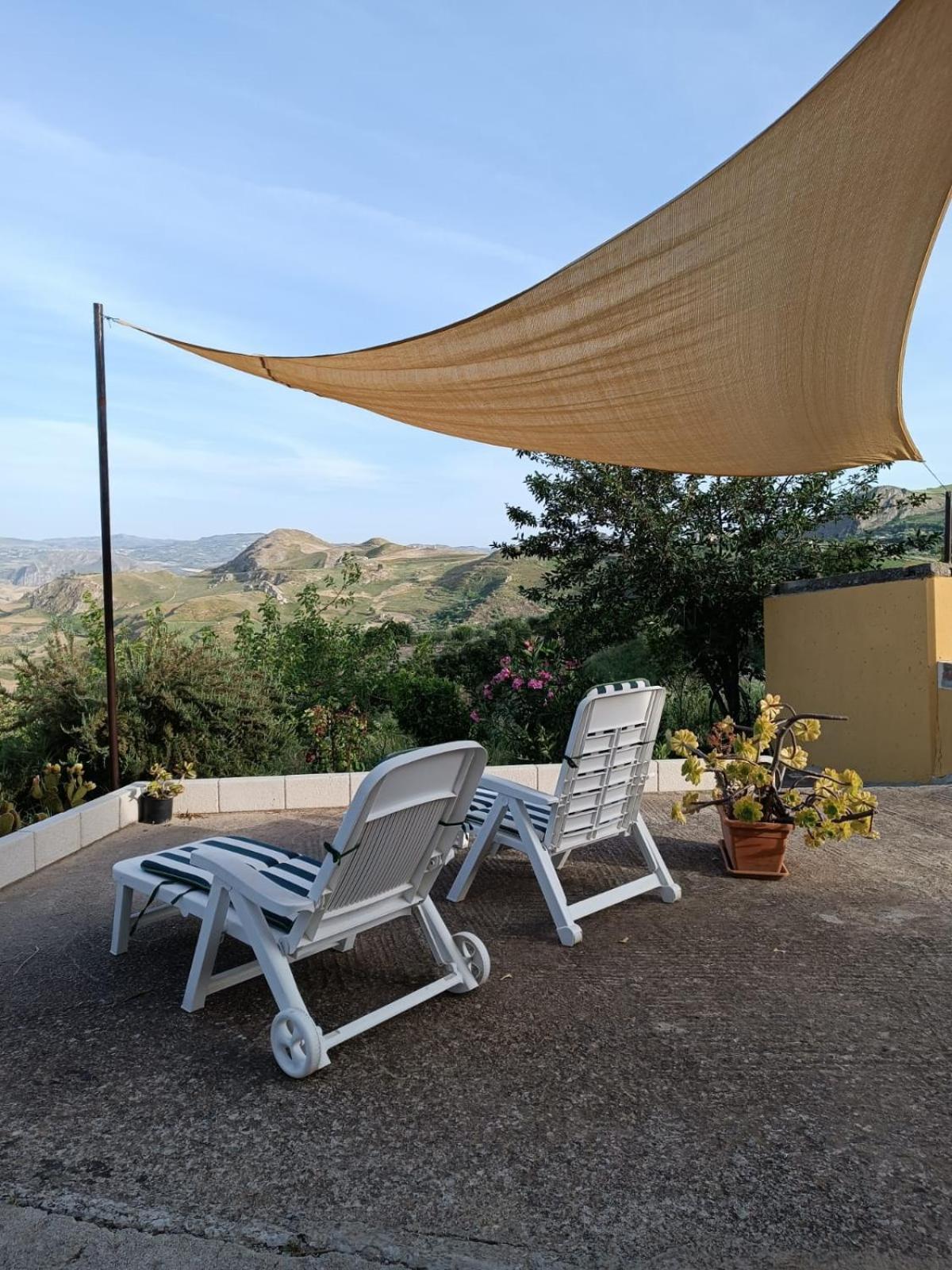Casa Vacanze Sicilia Casteltermini Bagian luar foto
